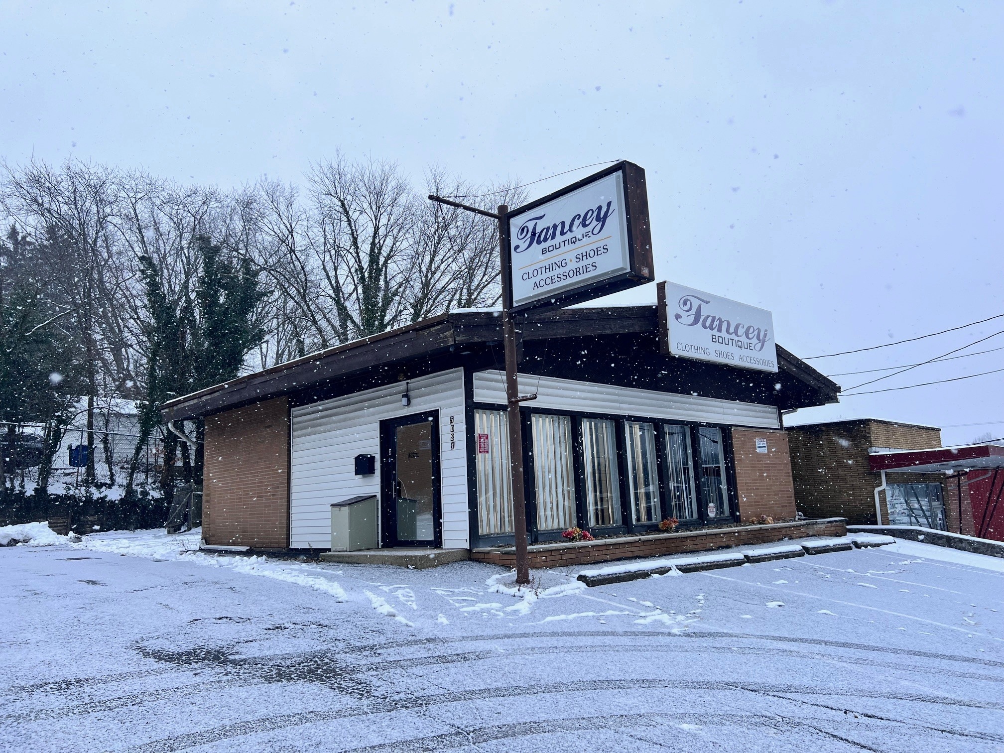 5021 Market St, Youngstown, OH for sale Primary Photo- Image 1 of 4