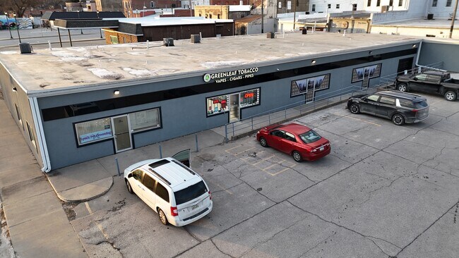 Plus de détails pour 115 E Washington, Winterset, IA - Bureau à vendre
