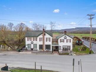 Plus de détails pour 1 Water St, New Paltz, NY - Commerce de détail à vendre