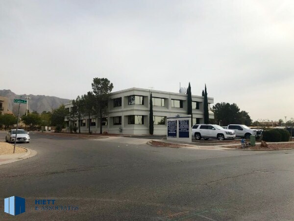 5862 Cromo Dr, El Paso, TX à louer - Photo du bâtiment - Image 3 de 11
