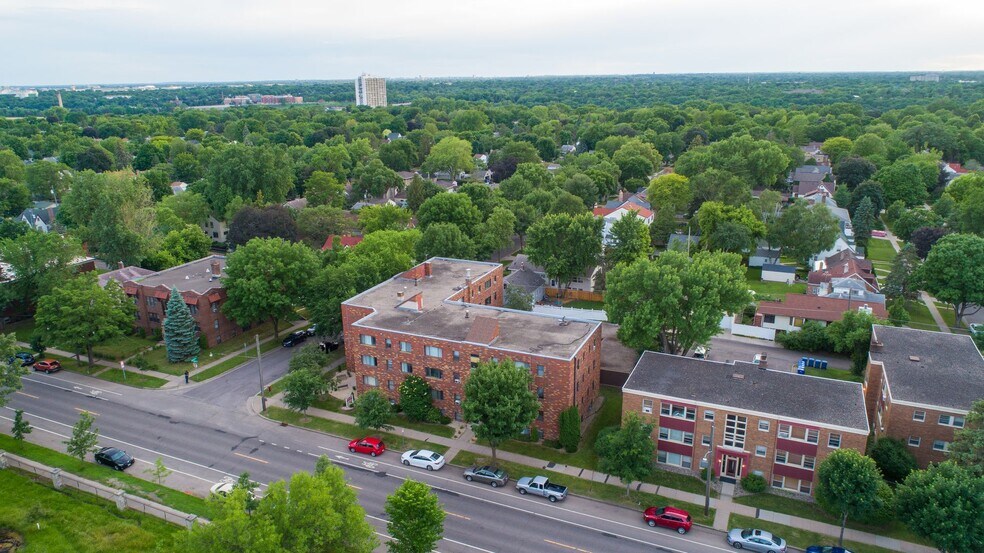 503 Cleveland Ave S, Saint Paul, MN à vendre - Photo du bâtiment - Image 3 de 3