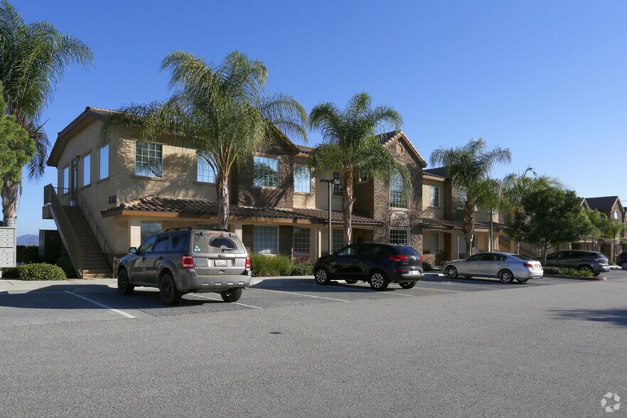 25102 Jefferson Ave, Murrieta, CA for lease - Building Photo - Image 1 of 9