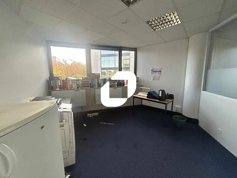 Bureau dans Argenteuil à louer - Photo intérieure - Image 3 de 6