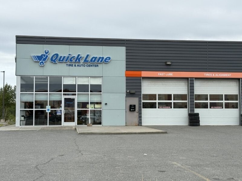 250 Airport Way, Kenai, AK à vendre Photo principale- Image 1 de 5