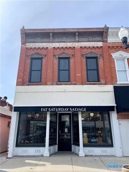 123 N Michigan Ave, Edgerton, OH for sale - Building Photo - Image 1 of 28