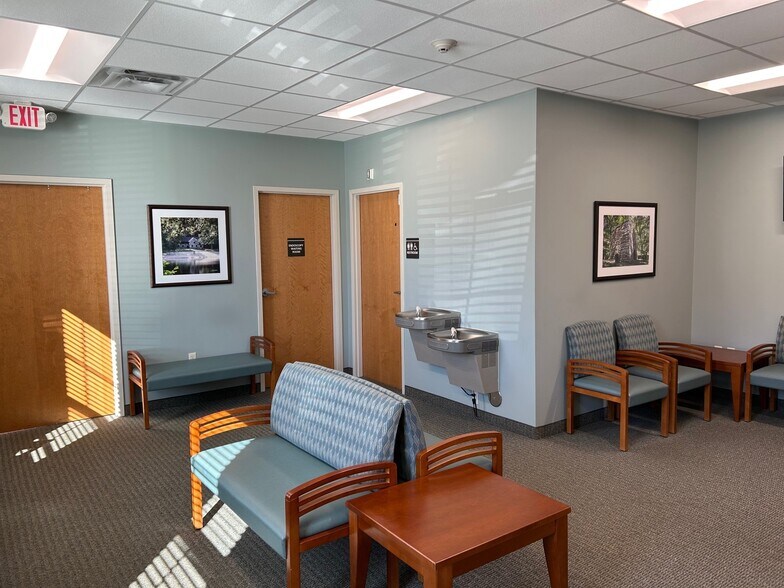 434 Kirby Rd, King, NC for sale - Interior Photo - Image 2 of 3