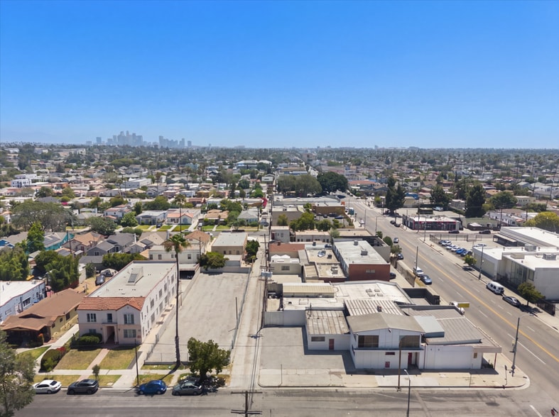 3050 Edgehill Dr, Los Angeles, CA for sale - Building Photo - Image 3 of 7