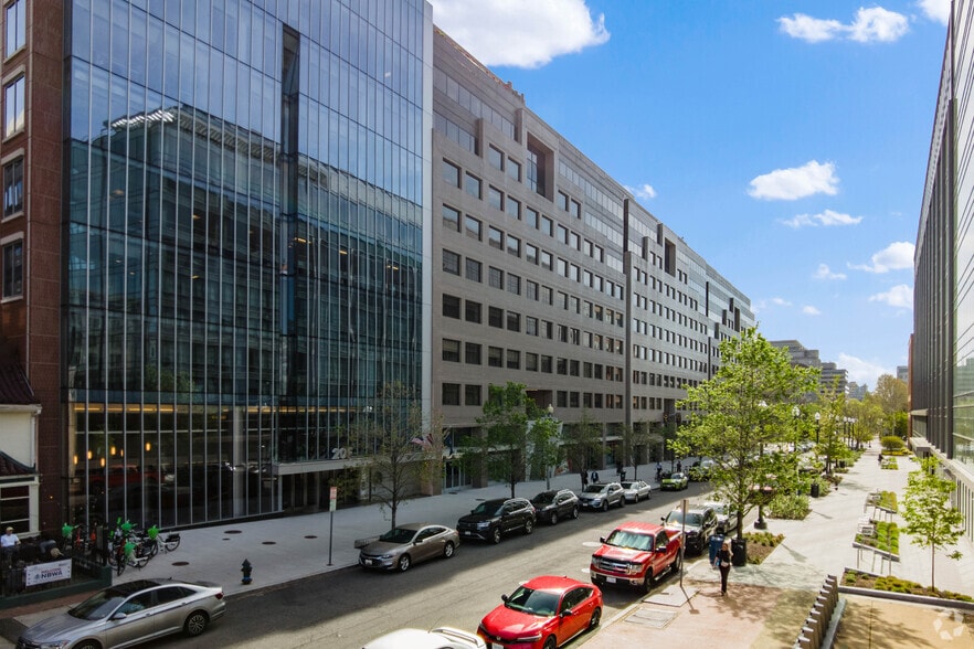 50 F St NW, Washington, DC à louer - Photo principale - Image 1 de 13