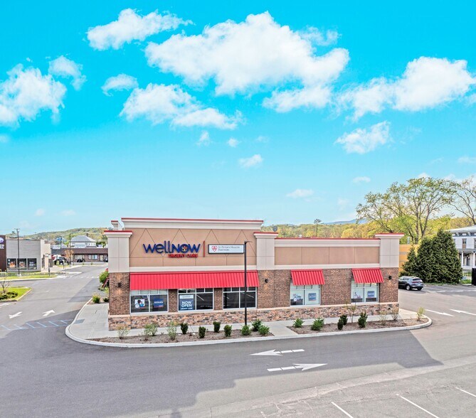 11 Maple Ave, Catskill, NY à vendre - Photo du bâtiment - Image 3 de 6