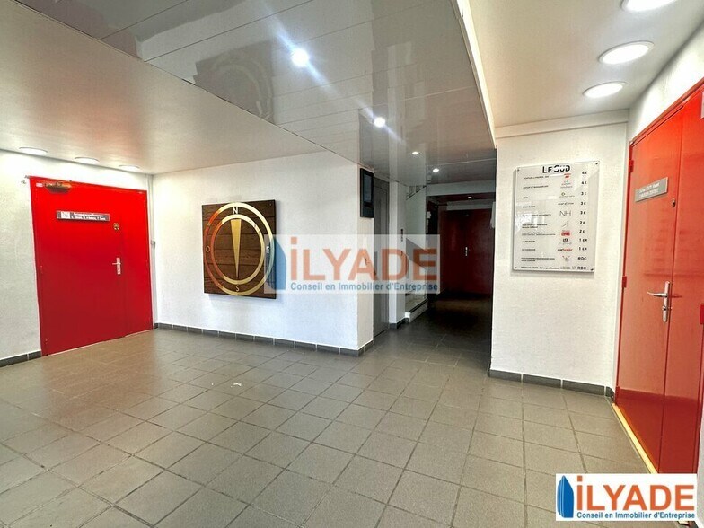 166 Avenue De Hambourg, Marseille à louer - Hall d’entrée - Image 2 de 12