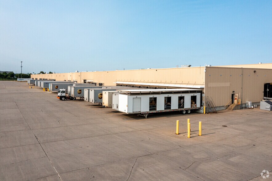 901 Canterbury Rd, Shakopee, MN for lease - Building Photo - Image 3 of 10