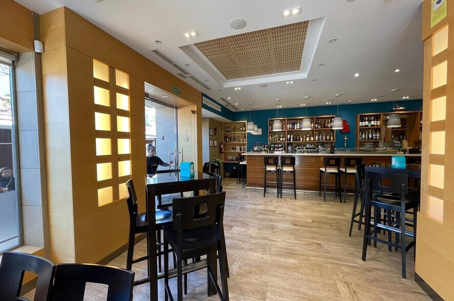 Calle San Juan, Mijas, Málaga for sale - Interior Photo - Image 3 of 19