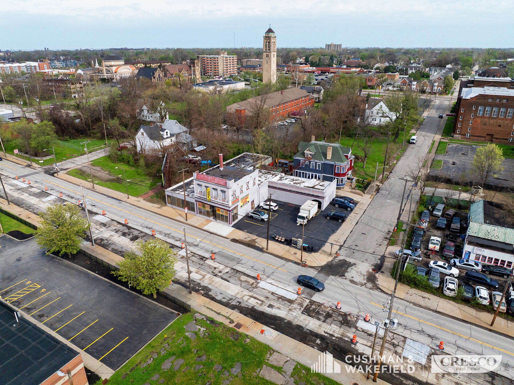 8117 Carnegie Ave, Cleveland, OH à vendre Photo du bâtiment- Image 1 de 7