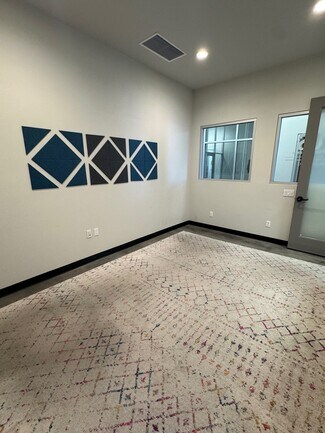 Plus de détails pour 28009 Smyth Dr, Santa Clarita, CA - Bureau à louer