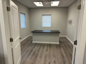 1450 E 357th St, Eastlake, OH for lease Interior Photo- Image 2 of 5