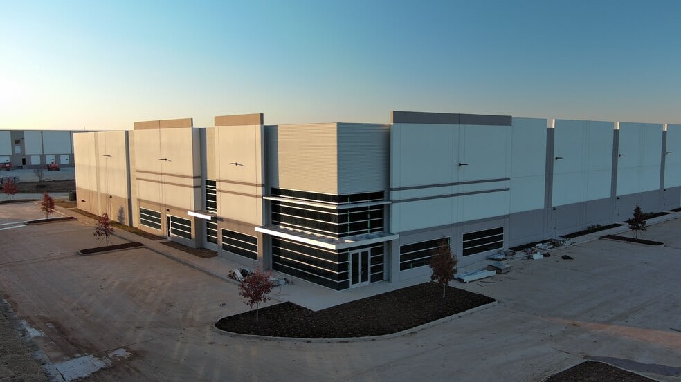 ICC-35, Denton, TX for lease - Building Photo - Image 2 of 8