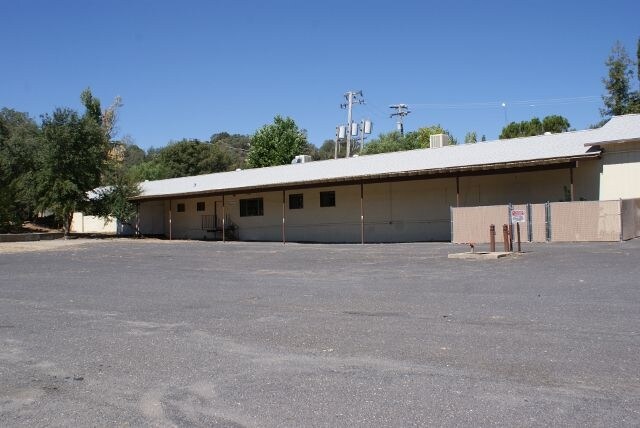 16928 Crestview Dr, Sonora, CA for lease Primary Photo- Image 1 of 14