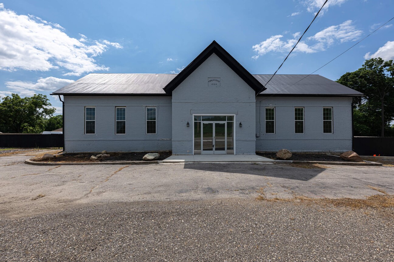 9030 OH-202, Tipp City, OH à vendre Photo du bâtiment- Image 1 de 4