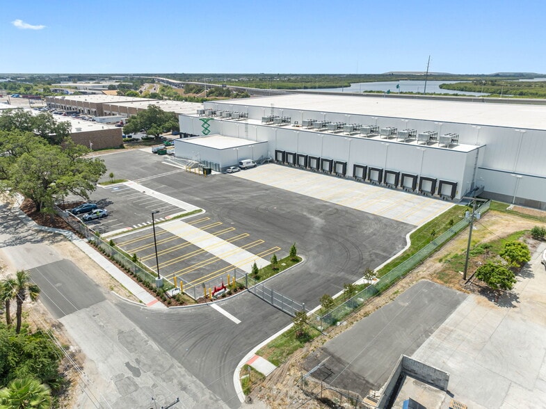 3601 E 3rd Ave, Tampa, FL for lease - Building Photo - Image 2 of 27