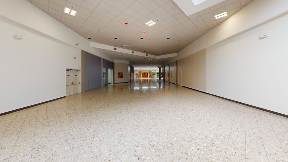 2917 N Vermilion st, Danville, IL à vendre - Numérisation 3D de Matterport - Image 2 de 34