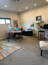 1109-1117 N Palm Canyon Dr, Palm Springs, CA for lease Interior Photo- Image 2 of 5
