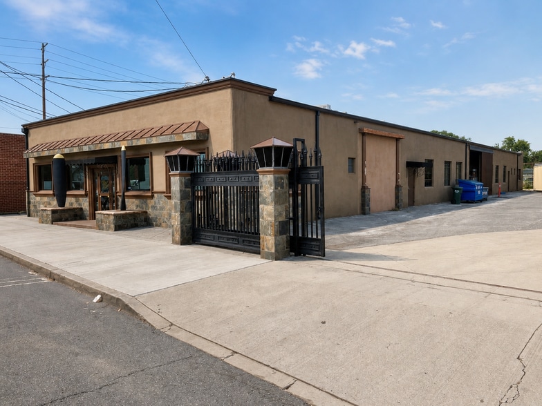 3108 W Valhalla Dr, Burbank, CA for sale - Building Photo - Image 1 of 6
