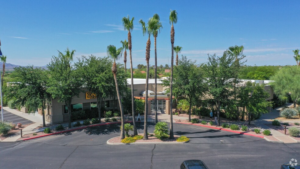 275 W Continental Rd, Green Valley, AZ à louer - Photo du bâtiment - Image 2 de 3