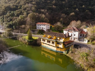 Plus de détails pour Hotel-Restaurante Casa Julián – à vendre, Peñamellera Alta