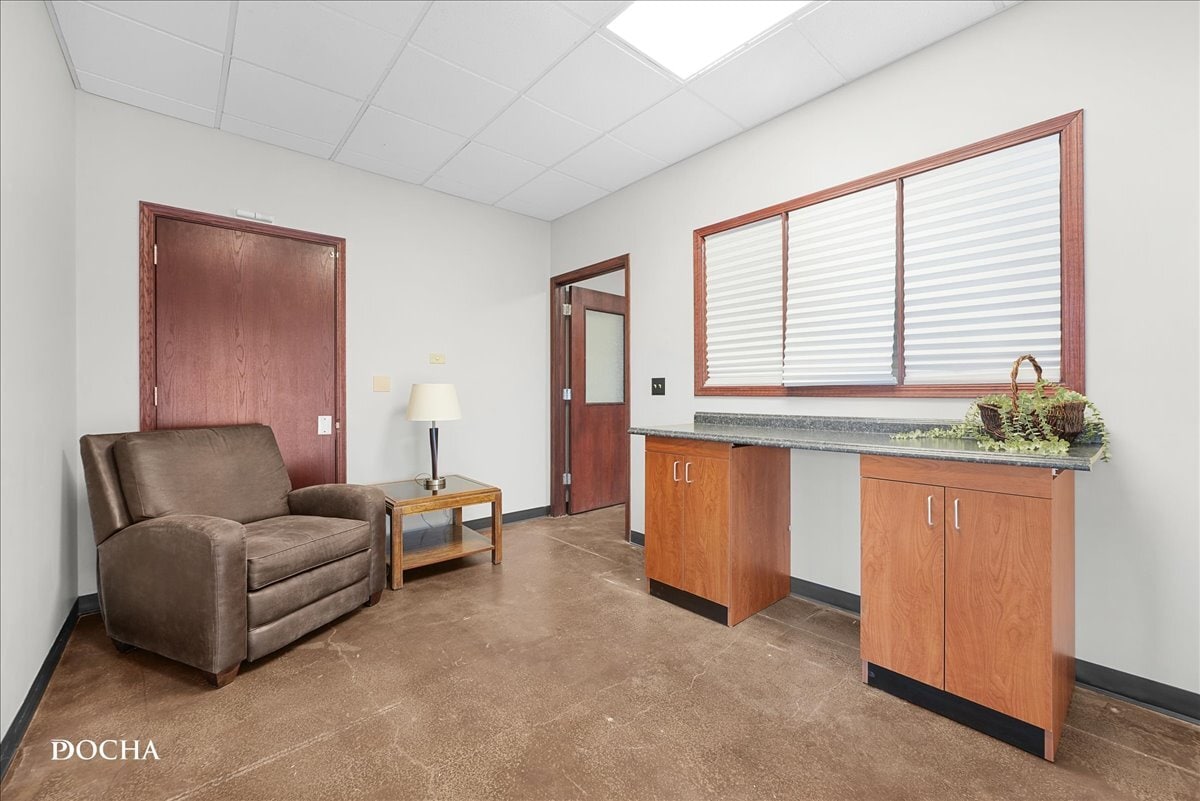 123 W Washington St, Oswego, IL for lease Interior Photo- Image 1 of 8
