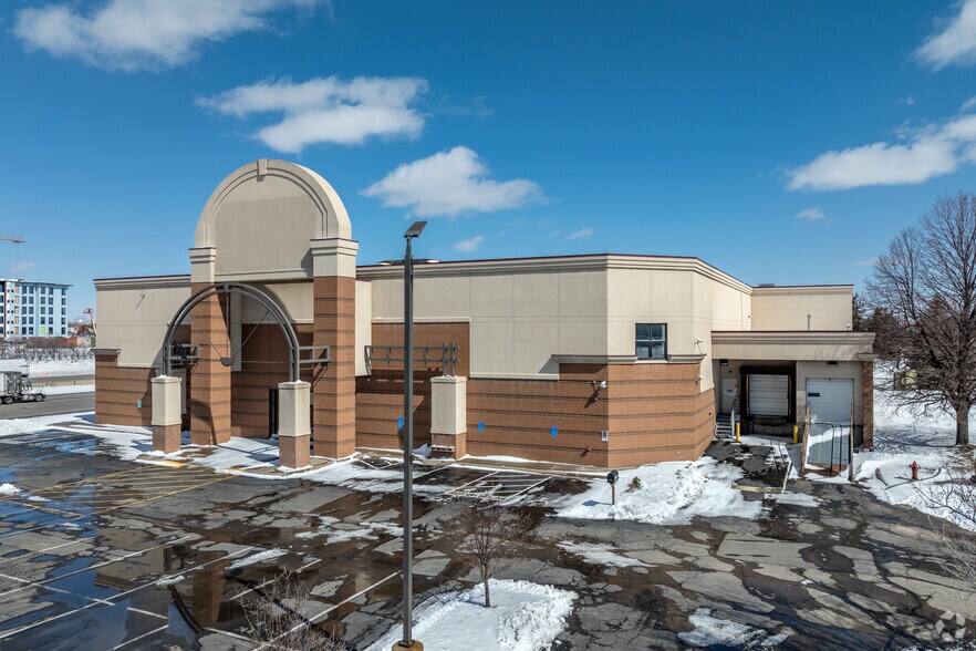 7600 Hudson Rd, Woodbury, MN à vendre - Photo du bâtiment - Image 1 de 5