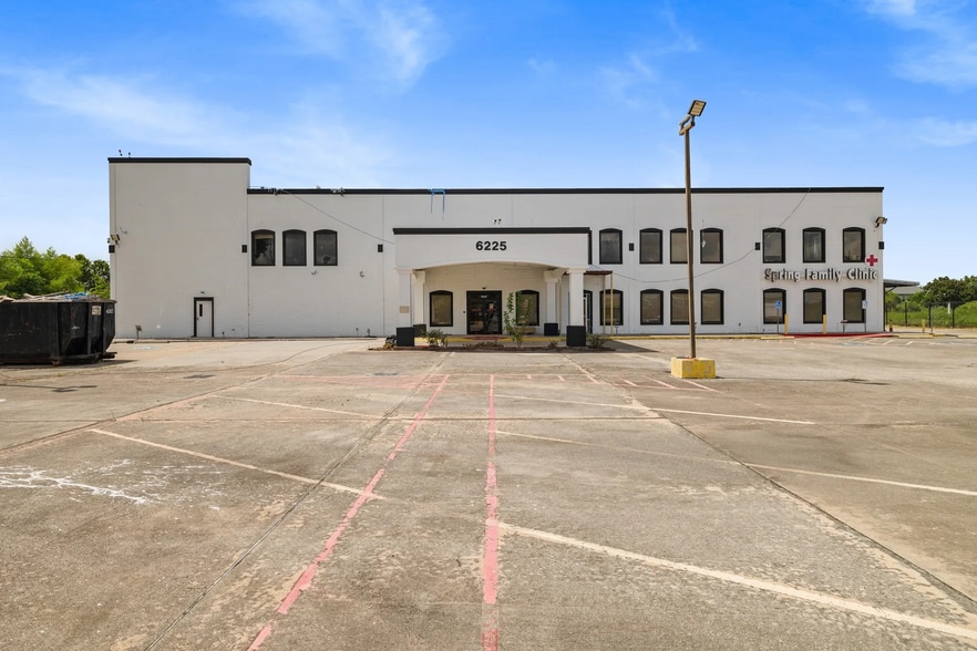 6225 FM 2920, Spring, TX for sale - Building Photo - Image 2 of 15
