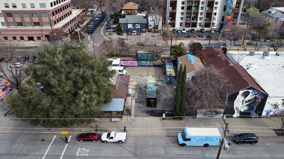 1201 R St, Sacramento, CA à vendre - Aérien - Image 3 de 9