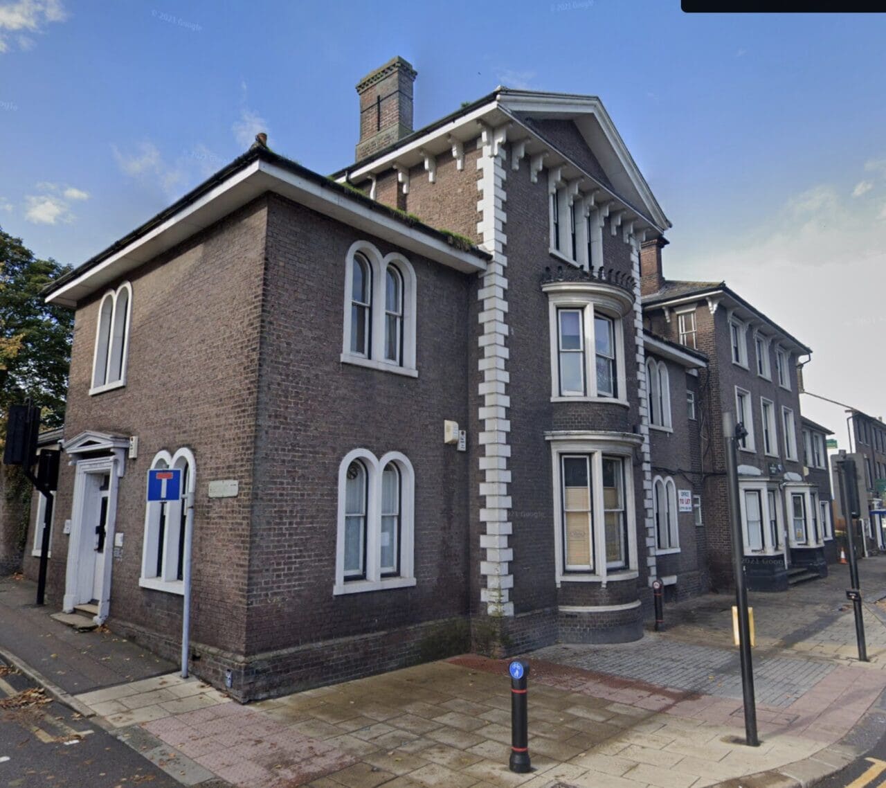 Wentworth House, Dunstable for lease Primary Photo- Image 1 of 7