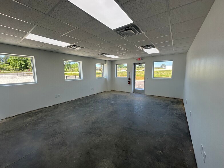 120 E Victor Hill Rd, Duncan, SC à louer - Photo intérieure - Image 3 de 4