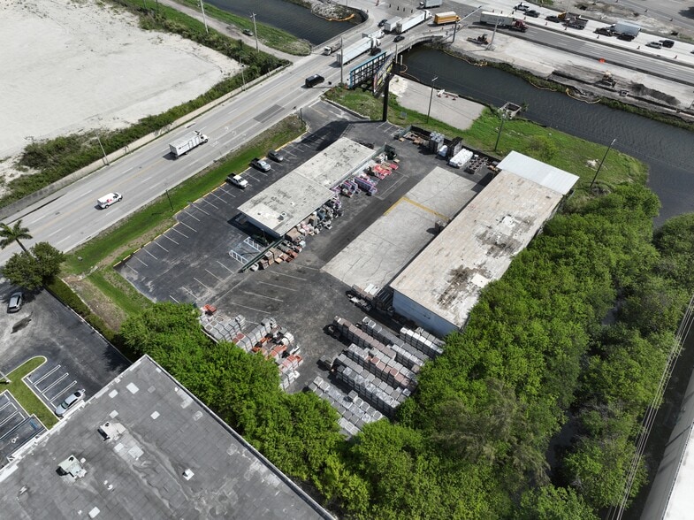 11100 NW 112th Ct, Medley, FL for lease - Building Photo - Image 2 of 3