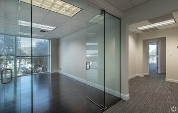 3101 N Federal Hwy, Fort Lauderdale, FL for lease Interior Photo- Image 1 of 8