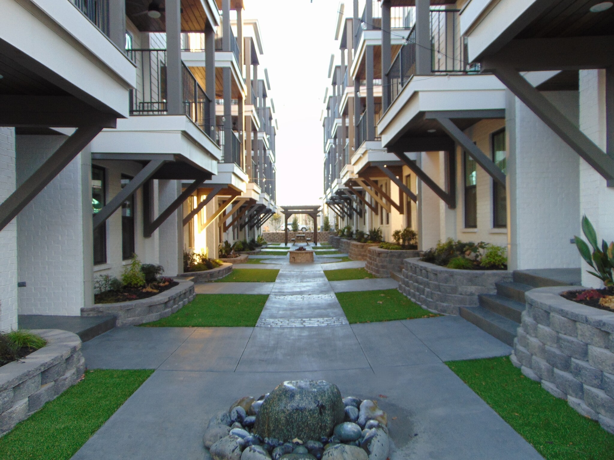 512 E Mobile St, Florence, AL for sale Primary Photo- Image 1 of 10