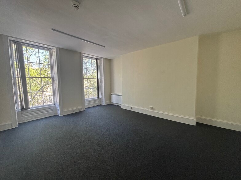 11 Laura Pl, Bath for lease - Building Photo - Image 3 of 6