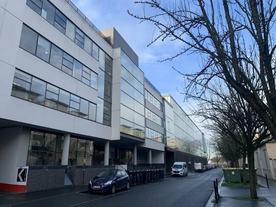 Office in Bordeaux for lease Building Photo- Image 1 of 10