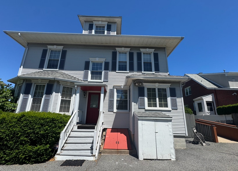 62 Bowman Ave, Rye Town, NY à louer - Photo du bâtiment - Image 3 de 29