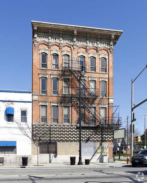 311 Lagrange St, Toledo, OH à vendre - Photo du bâtiment - Image 2 de 5