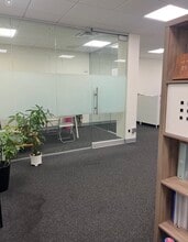 3000 W Olympic Blvd, Los Angeles, CA à louer Photo intérieure- Image 2 de 4