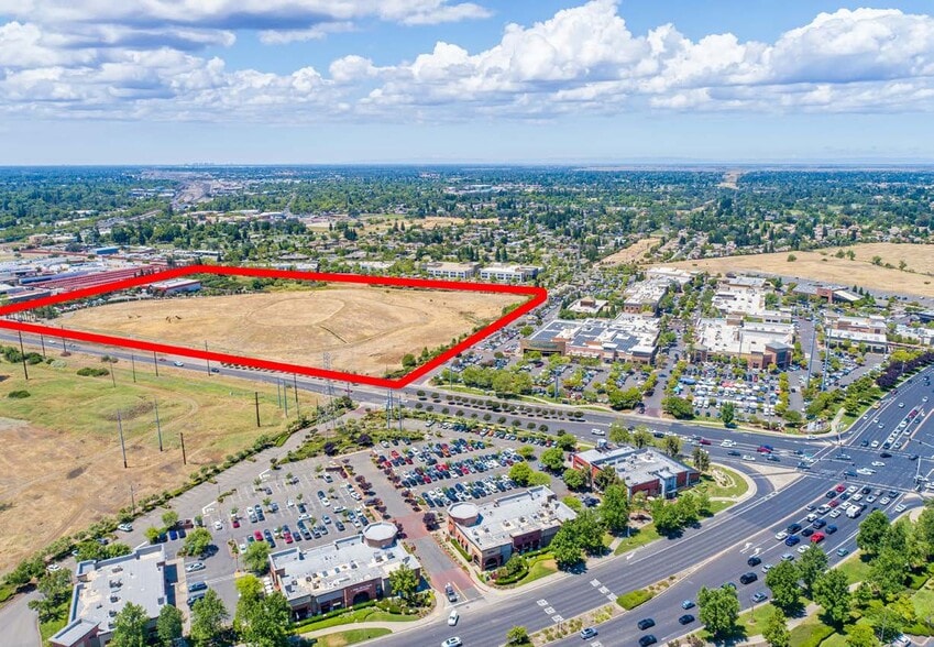 901-903 Galleria Blvd, Roseville, CA à louer - Autre - Image 2 de 7