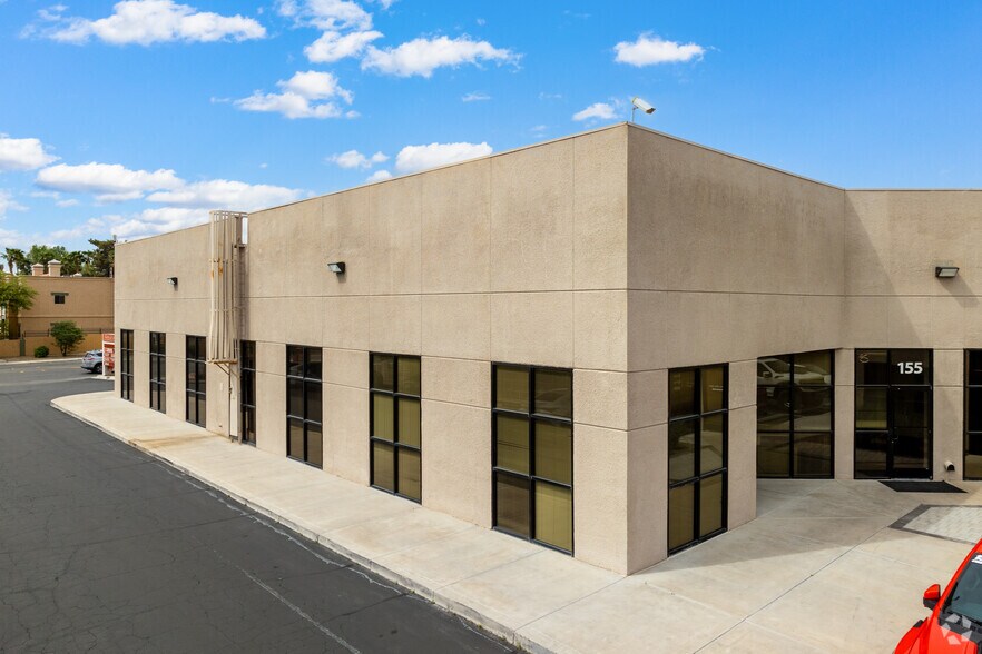 5052-5092 S Jones Blvd, Las Vegas, NV à louer - Photo du bâtiment - Image 2 de 7