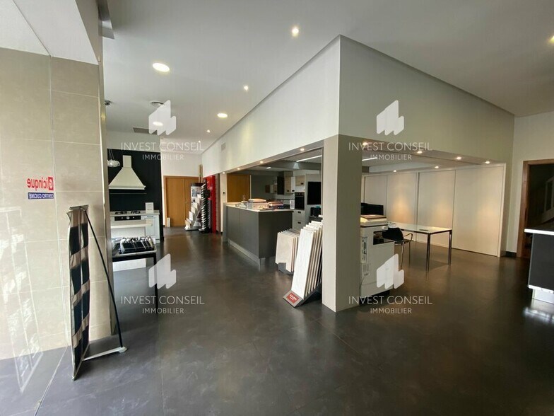 60 Avenue Charles De Gaulle, Bois-Colombes for lease - Interior Photo - Image 2 of 12