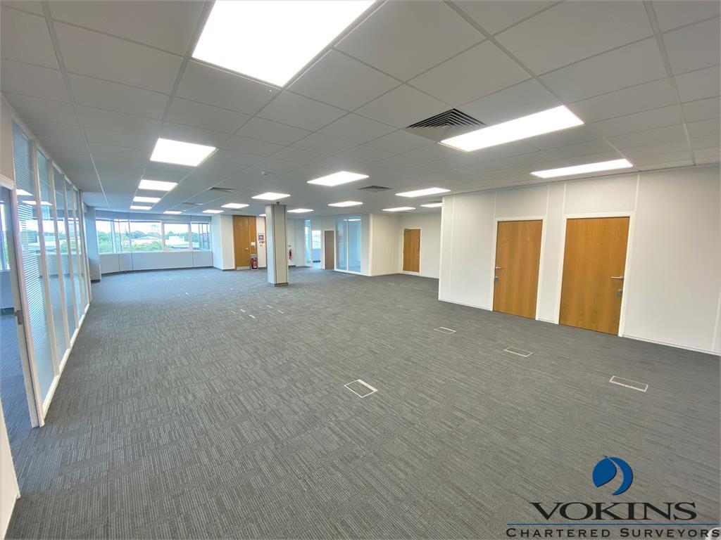 950 Great West Rd, Brentford for lease Interior Photo- Image 1 of 7