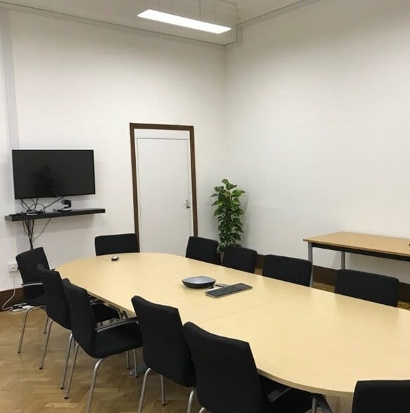 Hanover St, Manchester for lease - Building Photo - Image 3 of 4