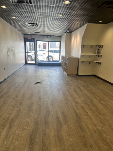 51-59 Deer Park Ave, Babylon, NY for lease - Building Photo - Image 3 of 11