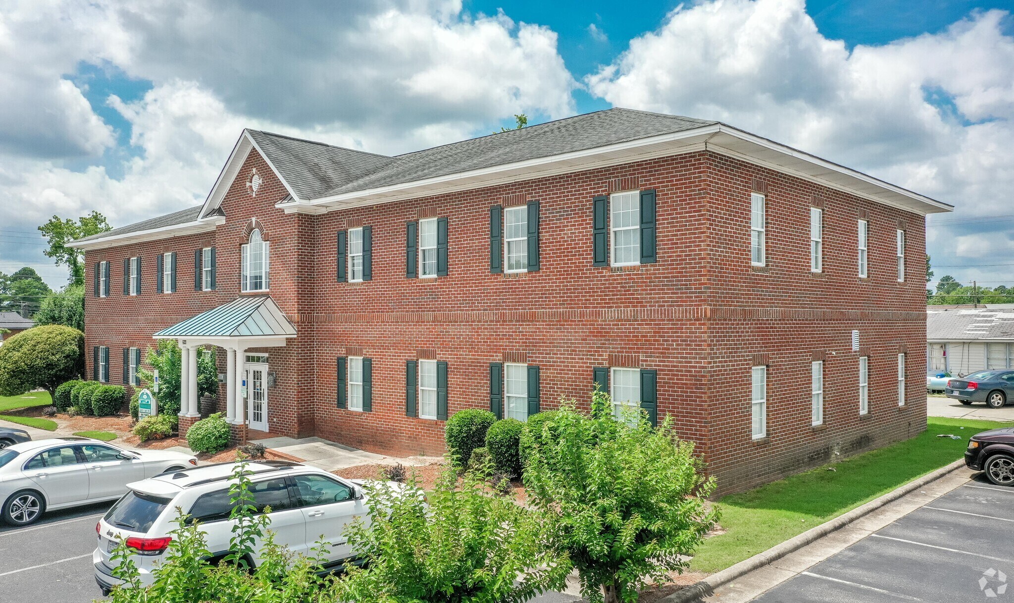 2944 Breezewood Ave, Fayetteville, NC à louer Photo du bâtiment- Image 1 de 18