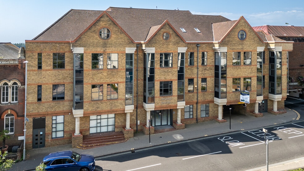 42-48 Victoria St, St Albans à louer - Photo du bâtiment - Image 1 de 11